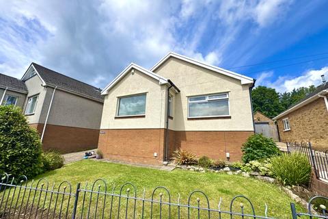 4 bedroom detached bungalow for sale, Llwyd Coed, Pantmawr, Cardiff
