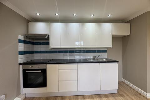 2 bed flat/apartment for rent in Flat 2, 181 Wolverhampton Street, Dudley