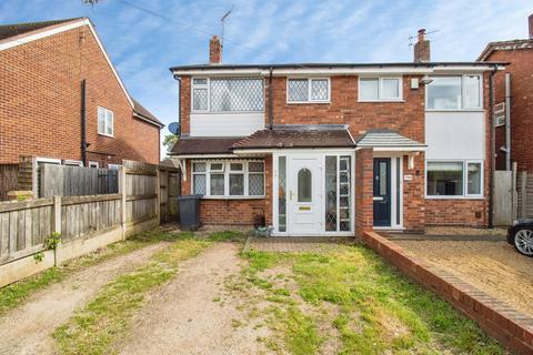 Detached house - Hazel Grove, Wombourne, WOLVERHAMPTON