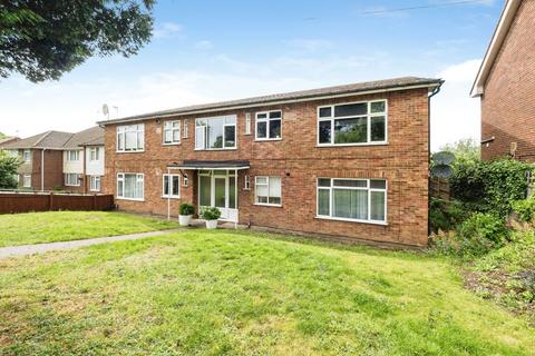 Chigwell Road, Woodford Green, IG8
