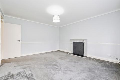 1 bedroom flat for sale, Chigwell Road, Woodford Green, IG8