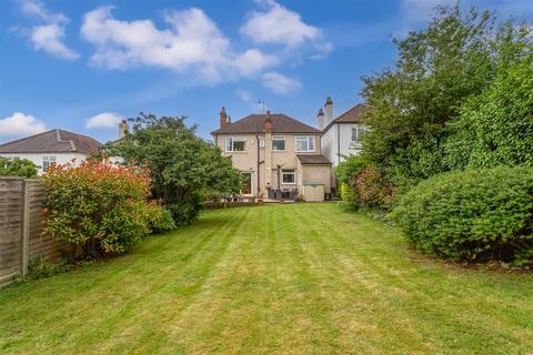 Upper Pines, Banstead