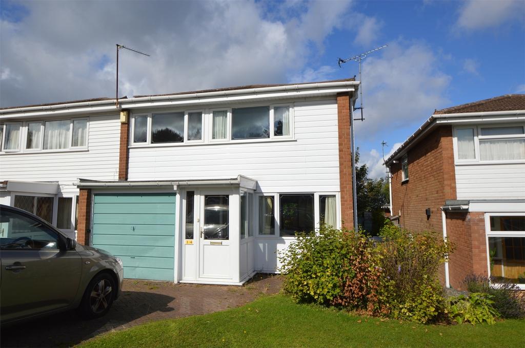 Chawn Park Drive, STOURBRIDGE, West Midlands 3 bed semidetached house