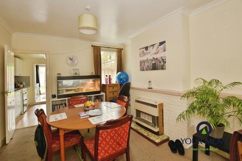 2 bedroom terraced house for sale, Kent Avenue, Kent TN24