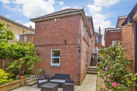 4 bedroom detached house for sale, Garfield Road, Ryde PO33