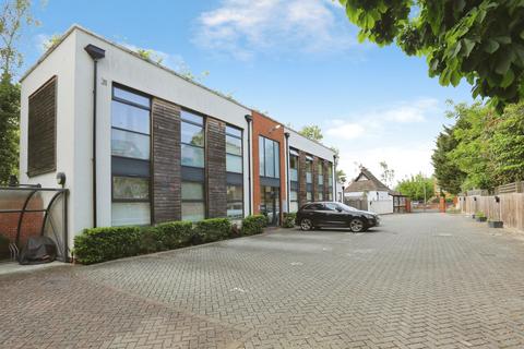 2 bedroom flat for sale, Park Road, Beckenham, BR3