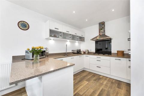 4 bedroom terraced house for sale, Whittle Avenue, Trumpington, Cambridge, Cambridgeshire