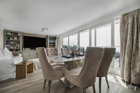 2 bedroom apartment for sale, Langland Bay Road, Langland, Swansea