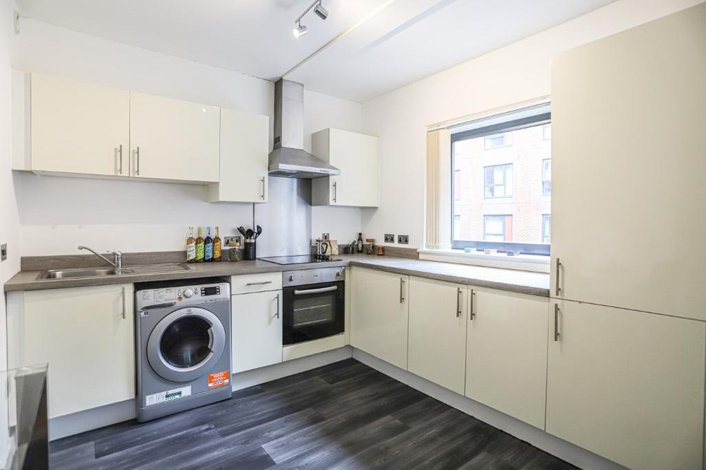 Apartment in Liverpool - View 3