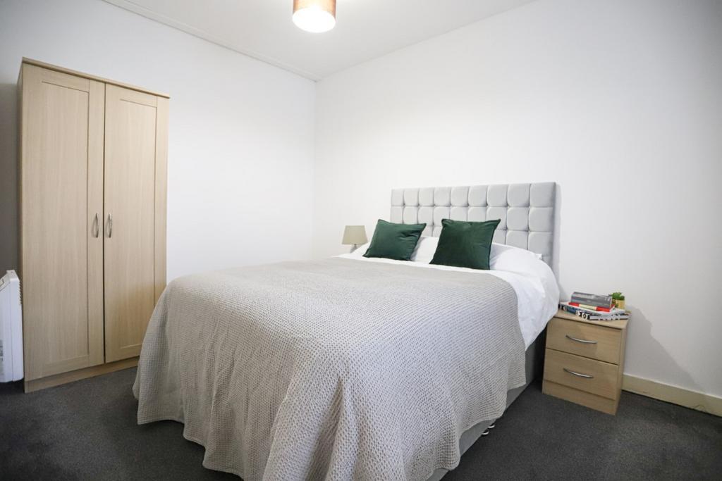Apartment in Liverpool - View 4