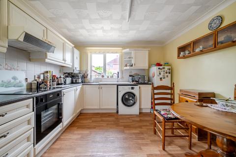 2 bedroom semi-detached bungalow for sale, Elmtree Road, Ruskington, Sleaford, Lincolnshire, NG34