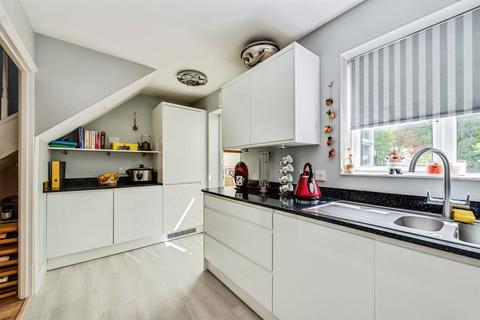 3 bedroom detached house for sale, Dunvant Road, SWINDON