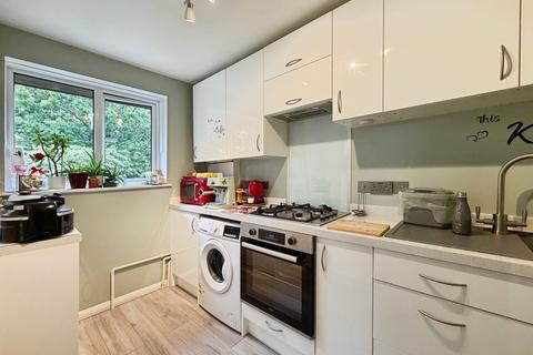 2 bedroom maisonette for sale, Greenham Wood, Bracknell, Berkshire