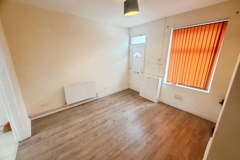 2 bedroom terraced house to rent, Fram Street, Salford, M6