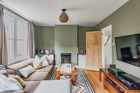 4 bedroom chalet for sale, North Road, Crawley