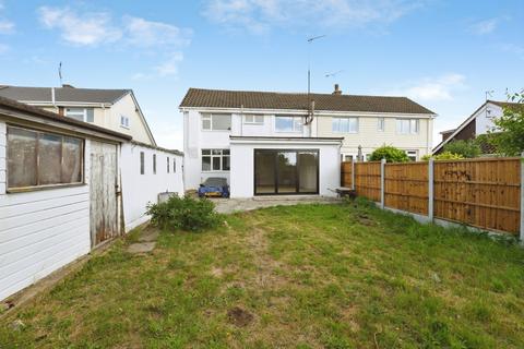 4 bedroom semi-detached house for sale, Eastern Road, RAYLEIGH, Essex, SS6
