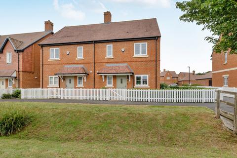 4 bedroom semi-detached house for sale, Honeysuckle Copse, Warfield, Bracknell