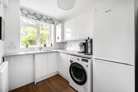 4 bedroom end of terrace house for sale, Oaklands Road, Bromley