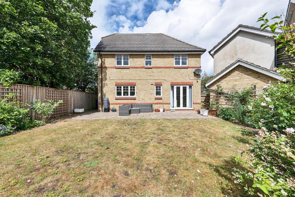 4 bedroom detached house for sale