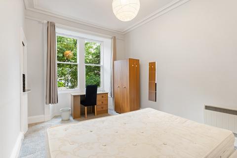 3 bedroom flat to rent, Roseneath Place, Marchmont, Edinburgh, EH9