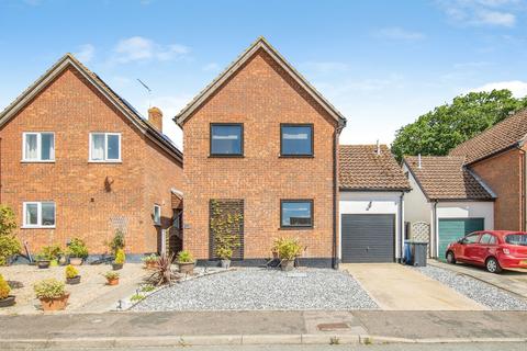 3 bedroom detached house for sale, Ha'penny Field, Holbrook, Ipswich