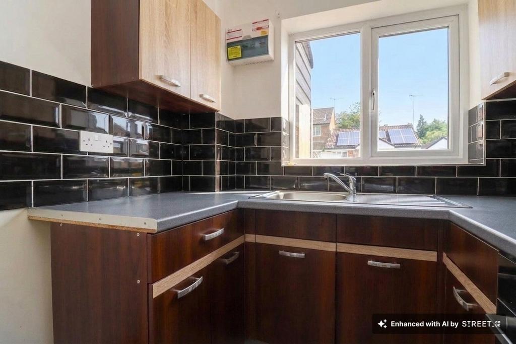 House in Leicester, City of Leicester - More