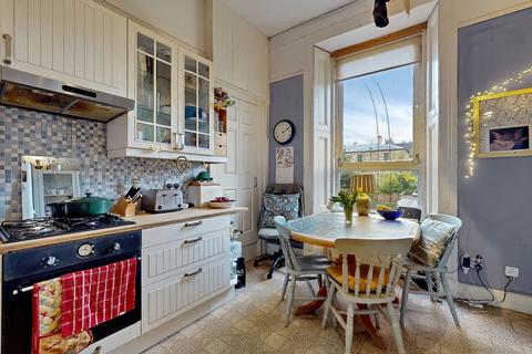 2 bedroom flat for sale, Albert Road, Glasgow G42