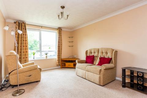 2 bedroom flat for sale, Duck Street, Rushden NN10