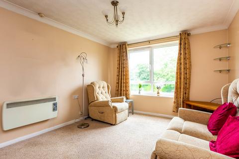 2 bedroom flat for sale, Duck Street, Rushden NN10