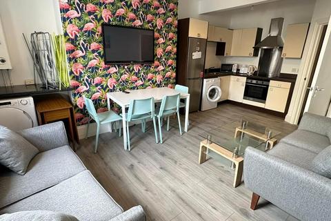 4 bedroom house share to rent, 14 Radnor Street, GFF
