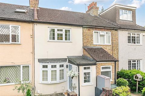 Pitt Road, Farnborough Village