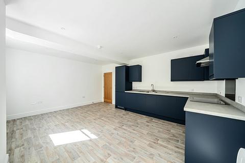 undefined, Flat 8 Discovery House