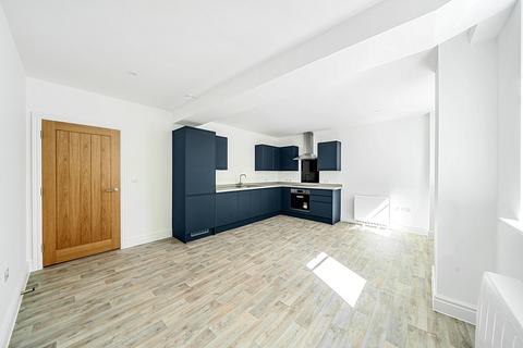 undefined, Flat 8 Discovery House