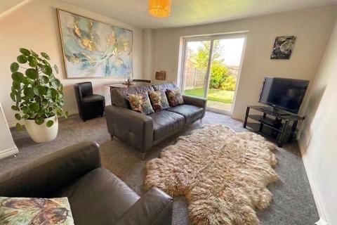 2 bedroom end of terrace house for sale, Lakeview Chase, Hamilton, Leicester, LE5 1QP