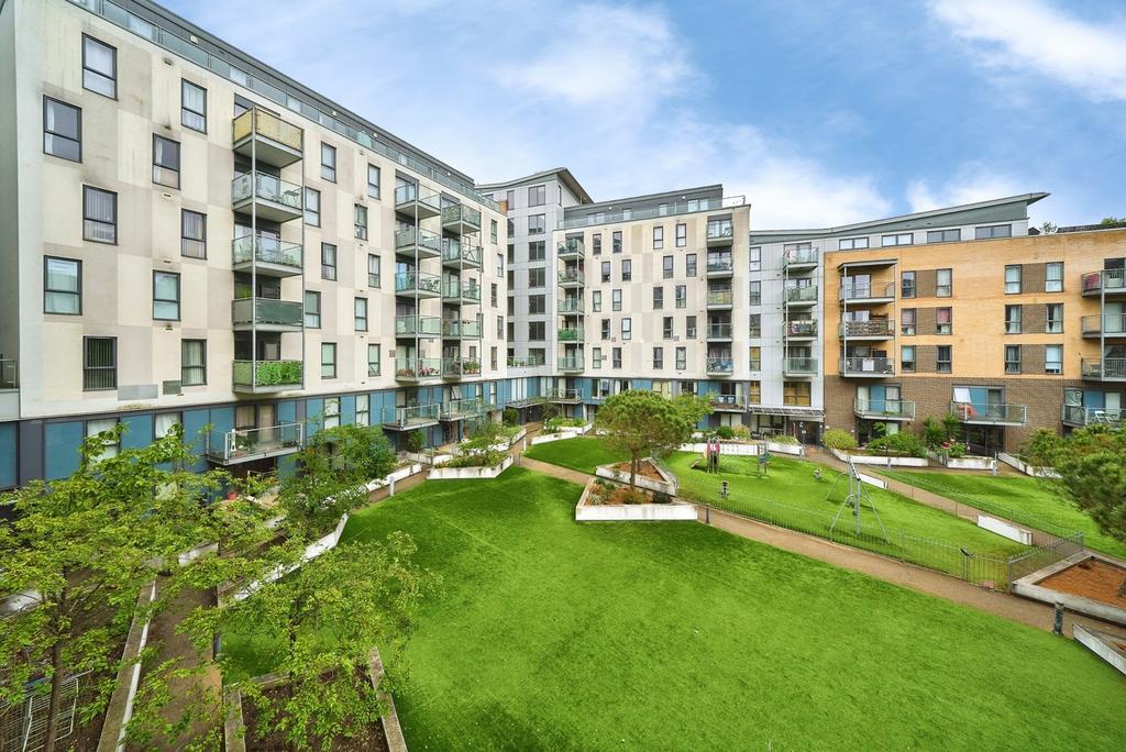1 bedroom flat for sale