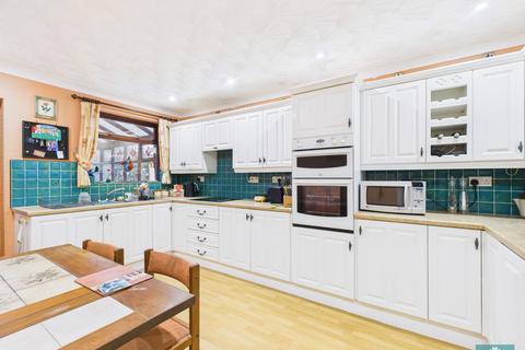2 bedroom bungalow for sale, Trent Road, Shaw OL2