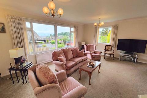 3 bedroom detached bungalow for sale, Guildway, Halifax HX2