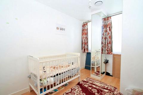 2 bedroom apartment for sale, Lyon Road, Harrow