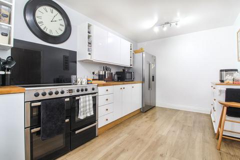 4 bedroom semi-detached house for sale, Pine Walk, Bedford MK45