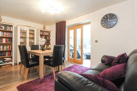4 bedroom semi-detached house for sale, Pine Walk, Bedford MK45