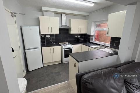 4 bedroom terraced house to rent, Templar Avenue, Coventry, CV4