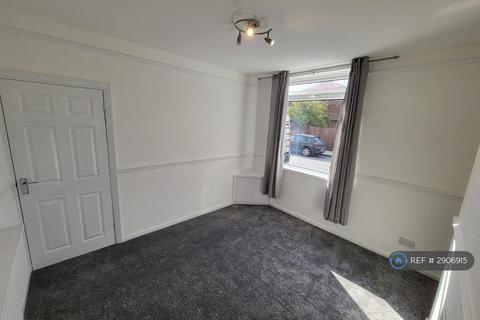 2 bedroom terraced house to rent, Benton Street, Manchester, M9