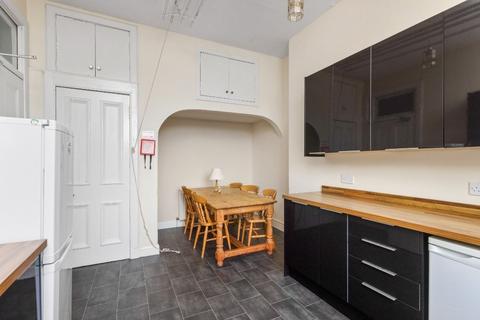 4 bedroom flat to rent, Perth Street, Edinburgh, Midlothian, EH3