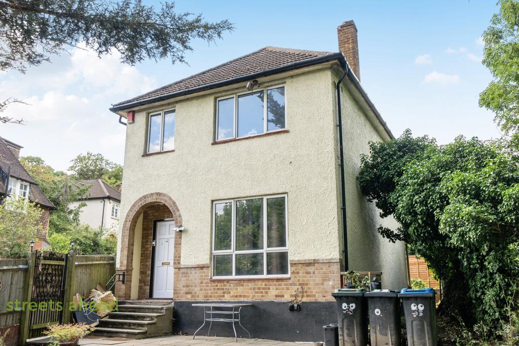 4 bedroom detached house to rent