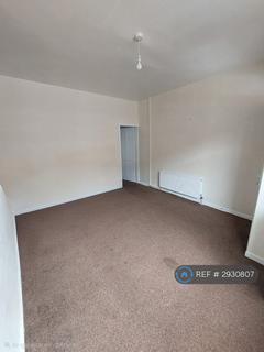 2 bedroom terraced house to rent, Spreadbury Street, Manchester, M40