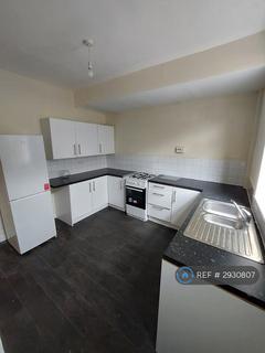 2 bedroom terraced house to rent, Spreadbury Street, Manchester, M40