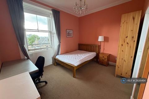 1 bedroom in a house share to rent, Spence St, Edinburgh, EH16
