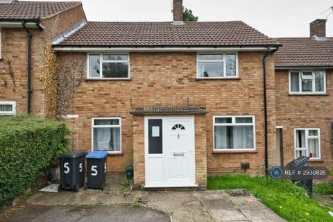 4 bedroom terraced house to rent, Blackthorne Close, Hatfield, AL10