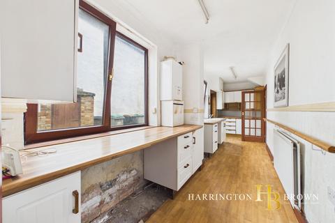 3 bedroom detached house for sale, Manor Road, Medomsley