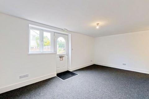 1 bedroom apartment to rent, Flat 1, 1  London Road, Sittingbourne